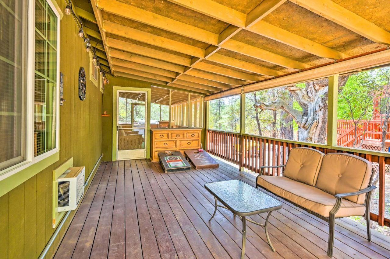 Pine Cabin In The Woods With Yard And Grill! Екстер'єр фото